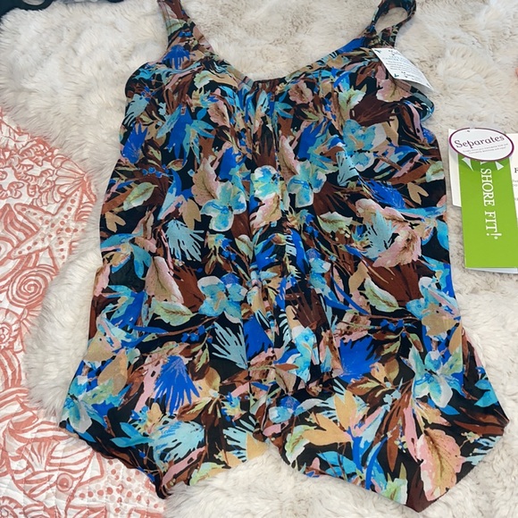 A Shore Fit Swimwear Separates Swim Top 8 - Picture 2 of 11